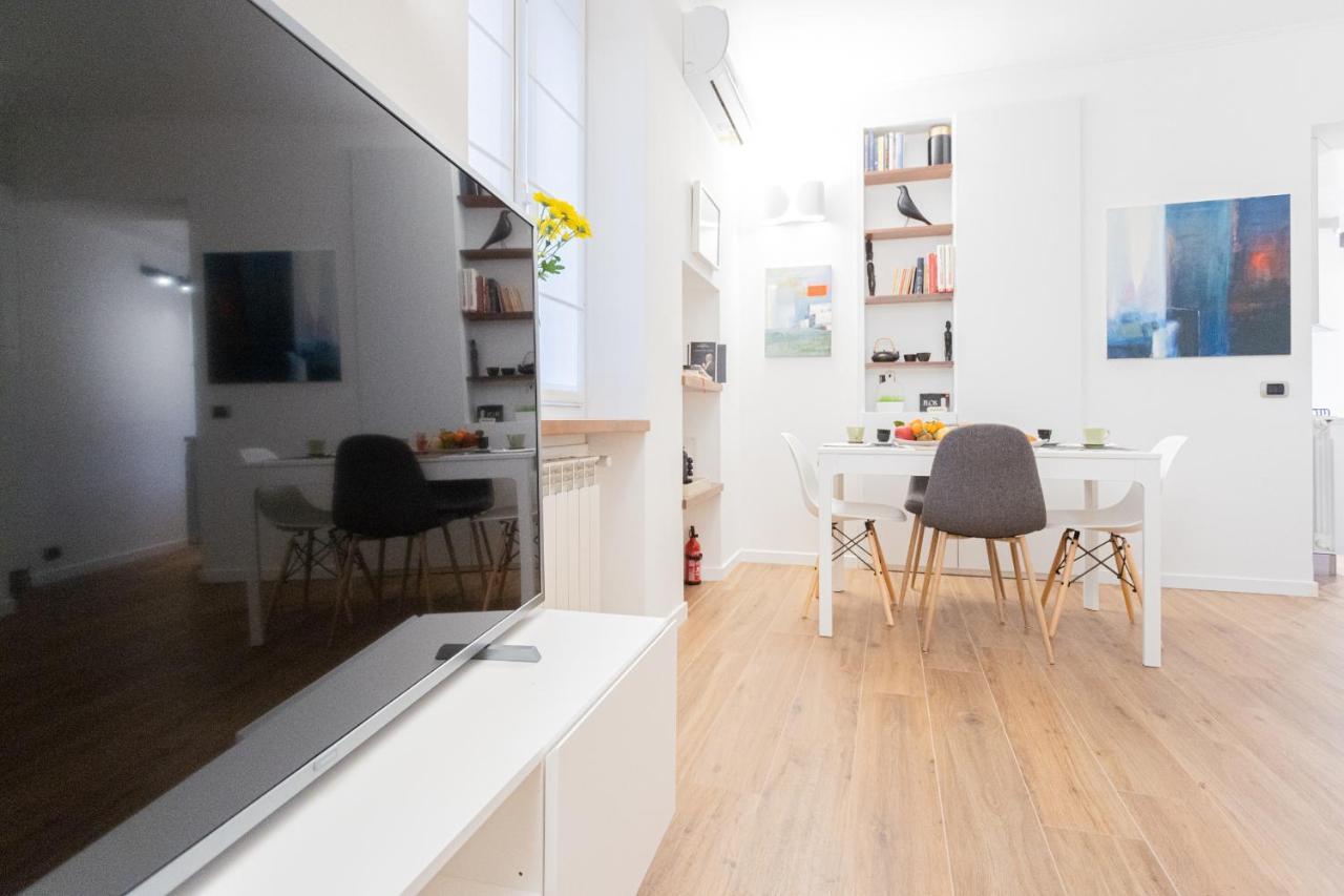 Apartmán Rosart House By Rent All Como Exteriér fotografie