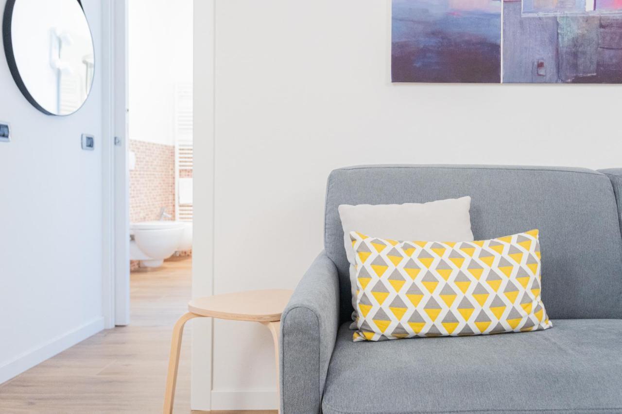 Apartmán Rosart House By Rent All Como Exteriér fotografie